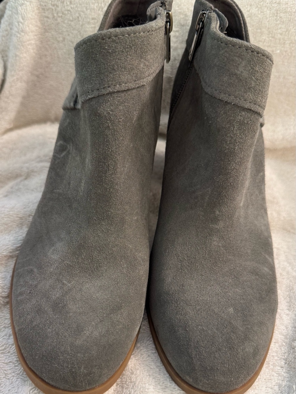 Koolaburra Gray Suede Ankle Booties with Side Zip